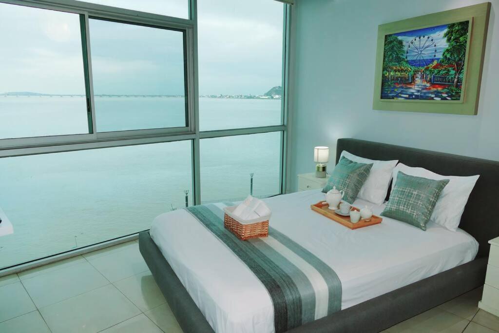 Departamento Familiar Riverfront