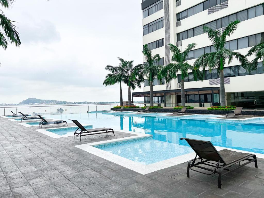 Suite en Puerto Santa Ana ,Torres Bellini