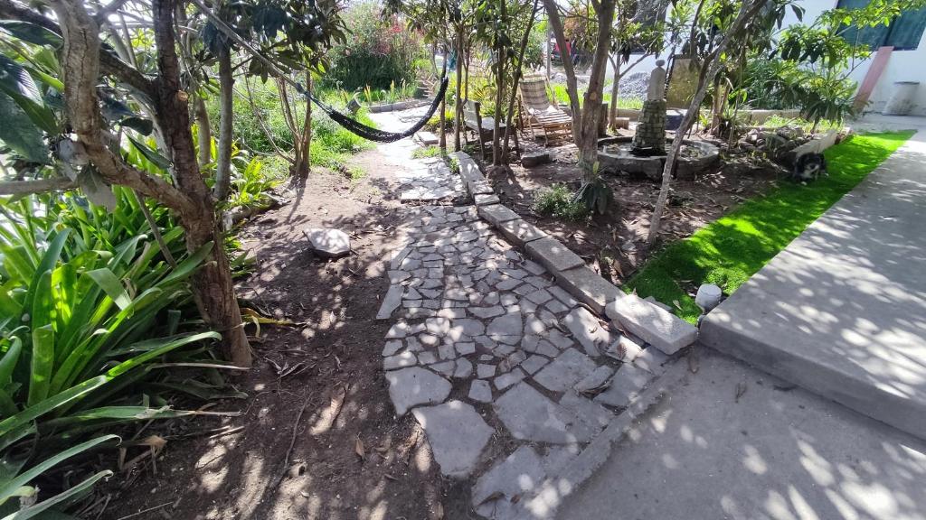 Hermosa casa independiente cerca a la mitad del mundo