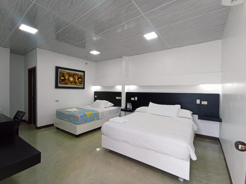 Hotel Los Algarrobos
