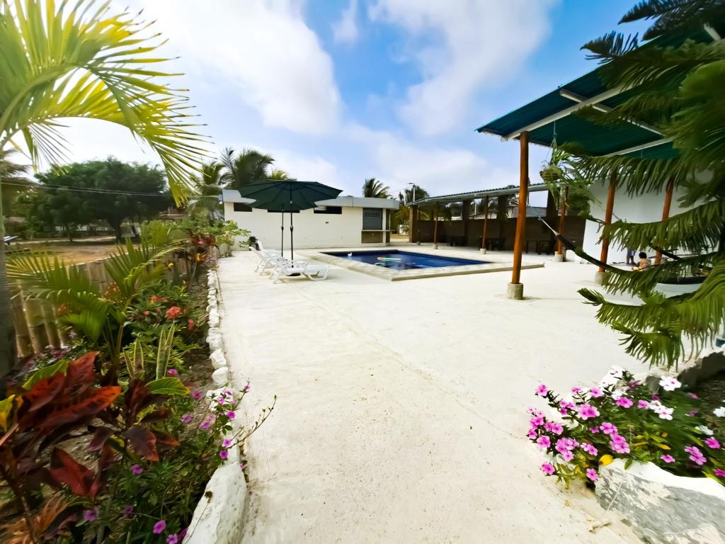 Hosteria La Veleta, Playas