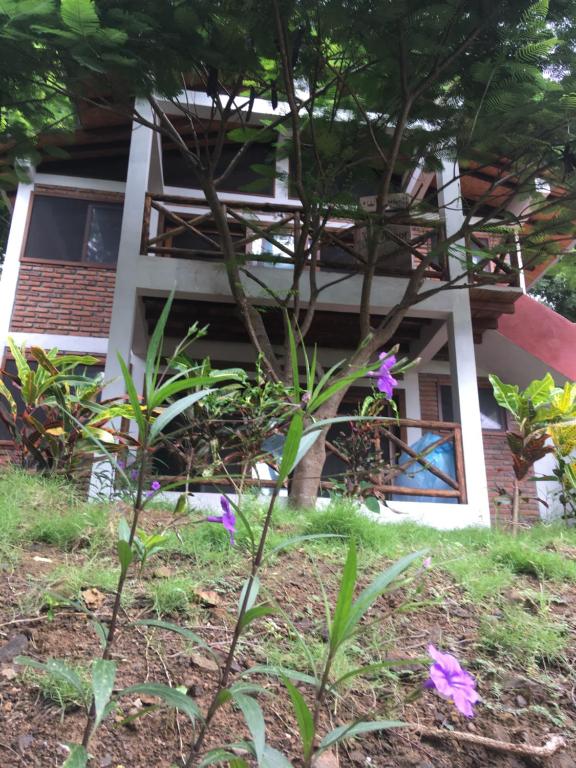 Las Acacias Apts Long Term Stays