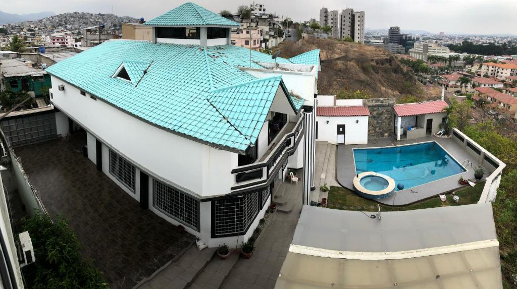 Mini mansion con Piscina